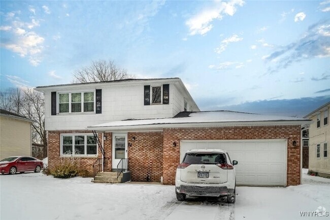 Building Photo - 335 Sundridge Dr Rental