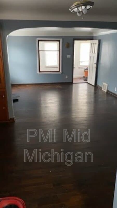 Photo - Property Available now for section 8 and n...