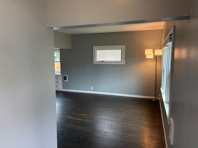 Photo - 2824 Aberdeen Ave
