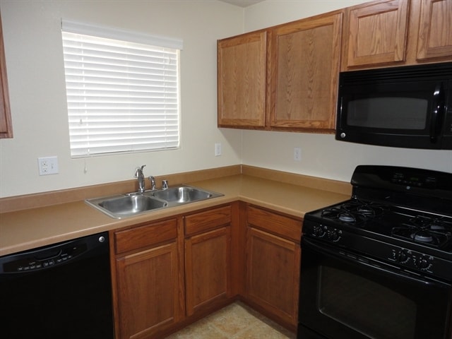 Photo - 3744 Lonesome Ridge St NE