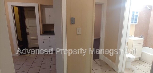 Photo - 1425 N 47th St