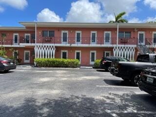 Building Photo - 1560 NE 127th St Unit 113