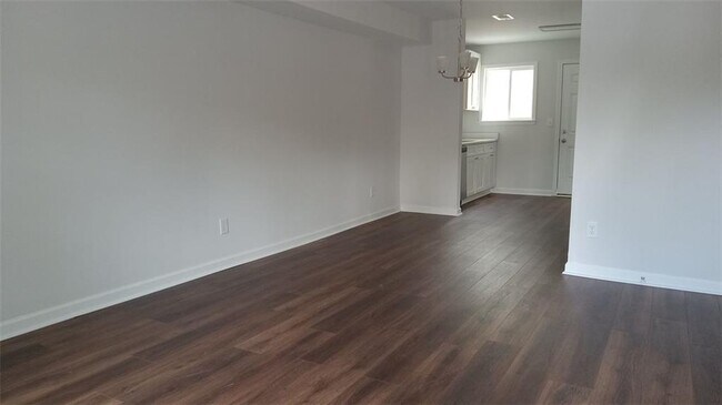 Photo - 2156 Park Terrace