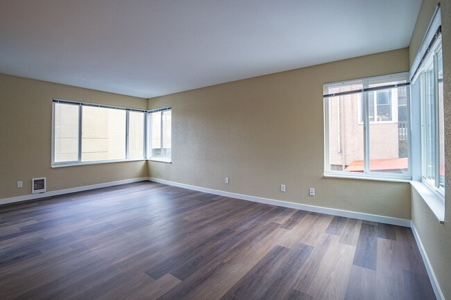 Photo - Aladdin Apartments on Greenlake