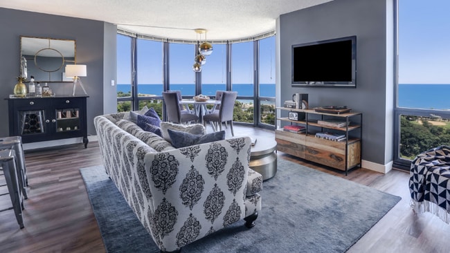 Photo - 1660 N LaSalle St