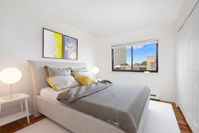 Photo - 536 W. Addison