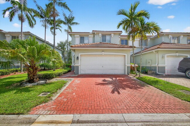 Photo - 2213 Oakmont Dr
