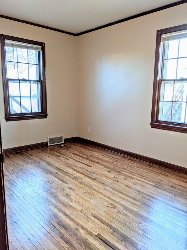 Photo - 1215 7th Ave SE Unit 1215