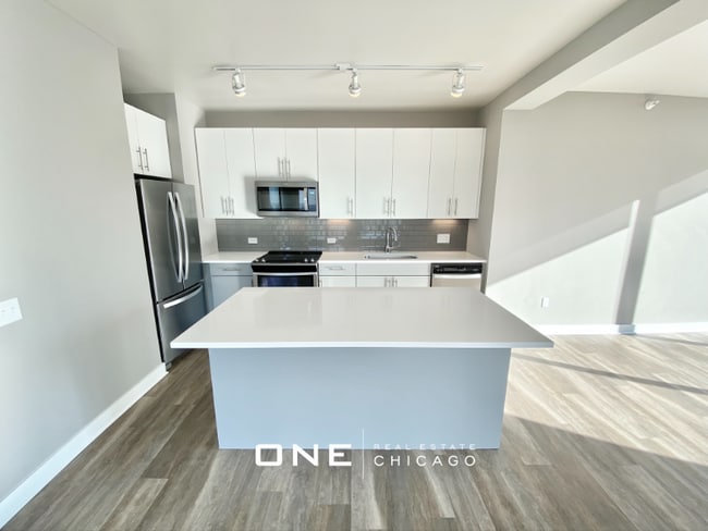 Photo - 501 N State St Unit 2203