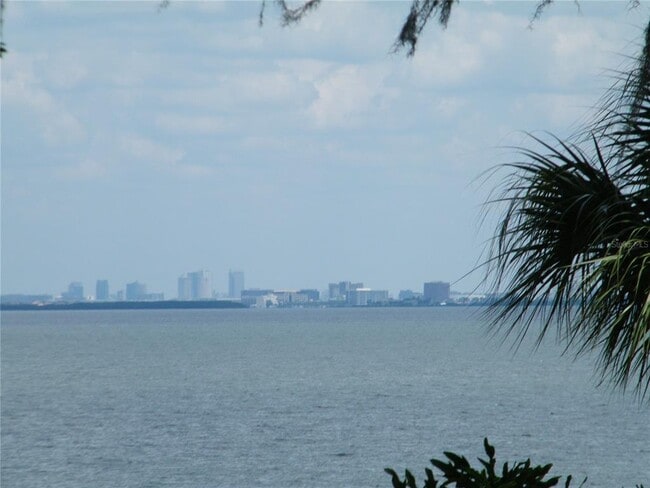 Photo - 1060 Jesse Ave