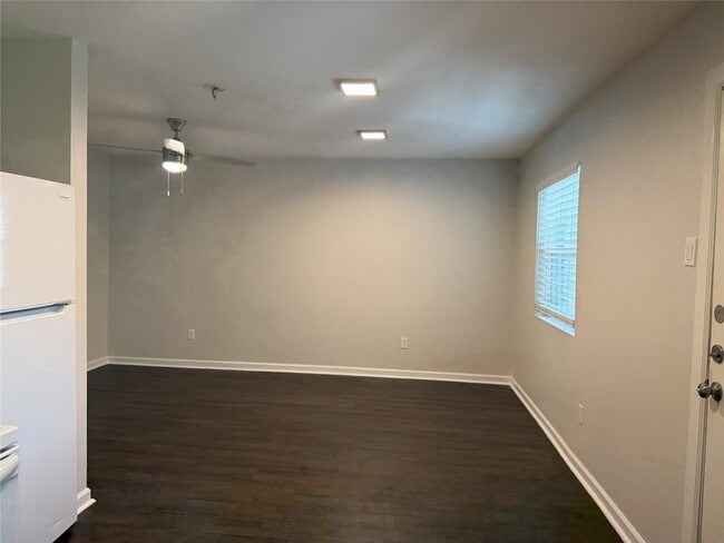 Photo - 1824 Thonig Rd