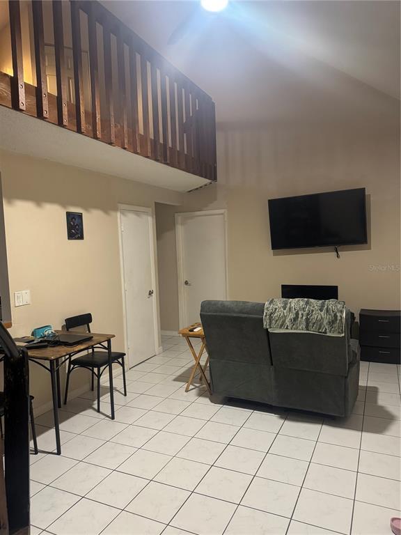 Photo - 2134 Bradford St Unidad 408