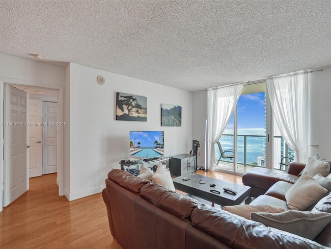 Building Photo - 1155 Brickell Bay Dr Unit 3203 Rental
