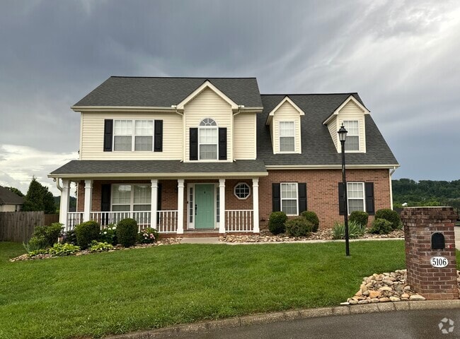 Building Photo - 5106 Tropicana Dr Rental