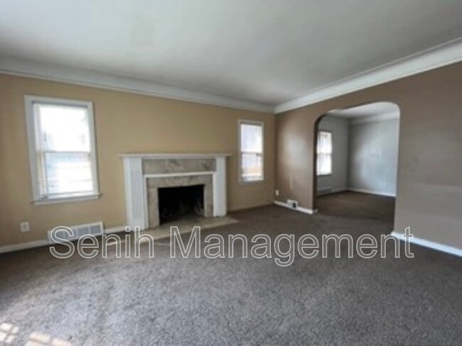 Photo - 5051 Berkshire St