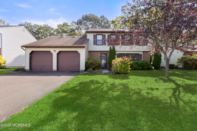 13 Laurel Crest Dr