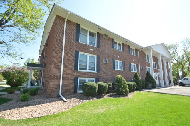 Photo - Marjon Terrace