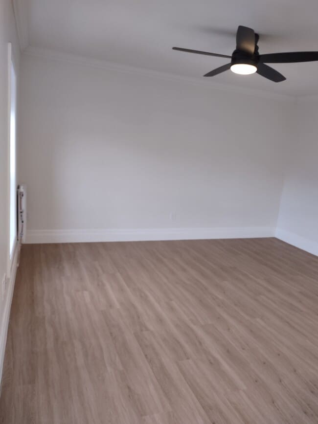 Photo - 130-134 Dalhousie St