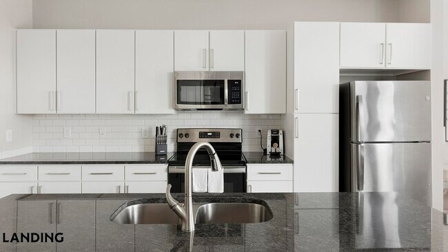 Photo - 729 Junction Dr Unidad A446