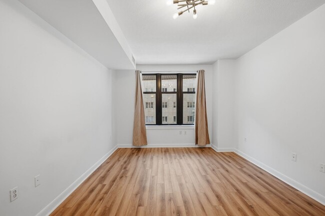 Photo - Penn Quarter Condo | Studio | 1 Bath | 450 Sf Unidad 302