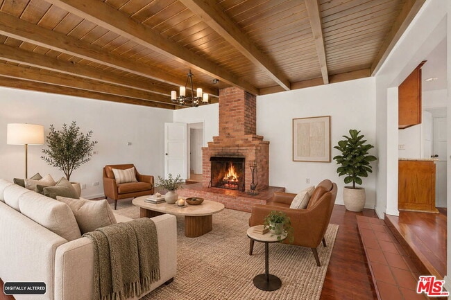 1377 Appleton Way