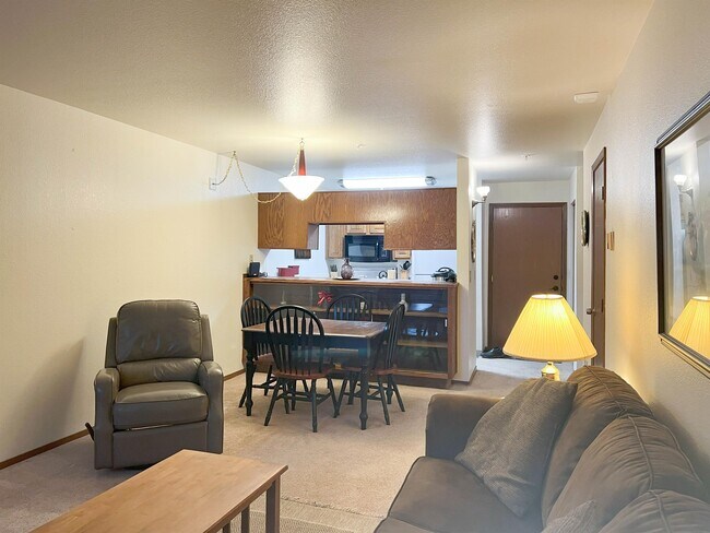 Photo - 310 E 11th Ave