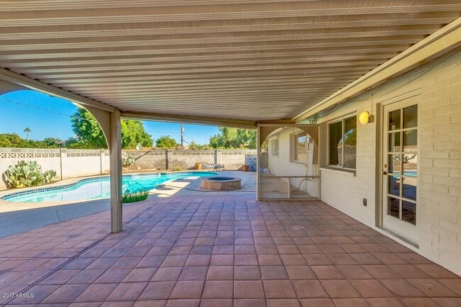 Photo - Best Neighborhood around ASU! 5 Bed 2 Bath with great yard