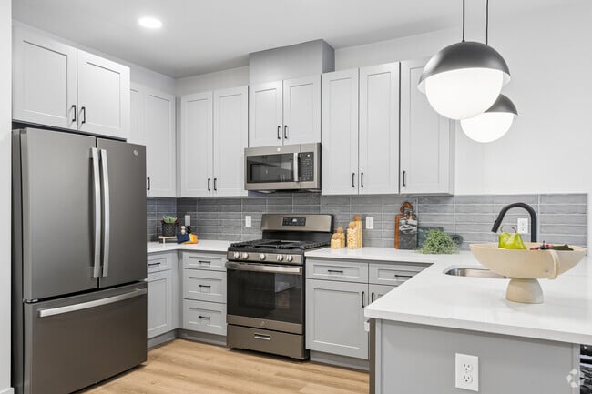 1BR, 1BA - 766SF - Kitchen - Centurion Sleepy Hollow