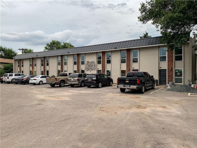 Photo - 3812 Southway Dr Unit 104