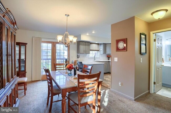 Photo - 401 Chambers Ridge