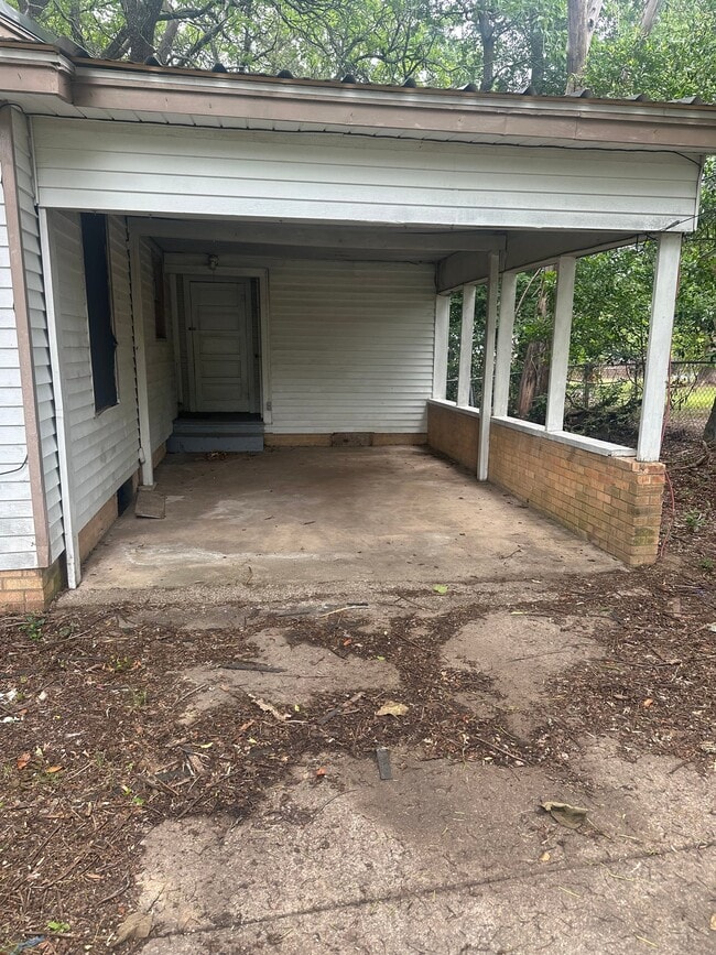 Photo - 305 Bowers Street