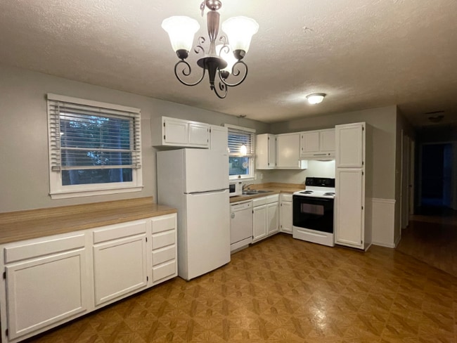 Photo - 26125 Cresent Ln