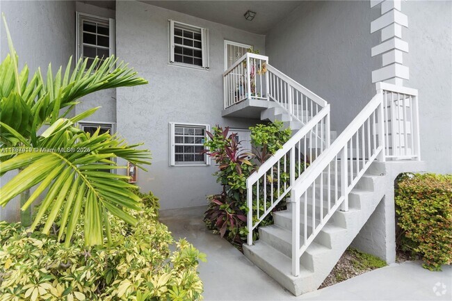 Building Photo - 434 NE 210th Cir Terrace Unit 207-4A Rental