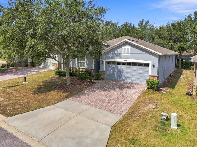 3695 Corsica Ln