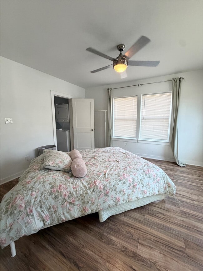 Photo - 1126 Ryon St