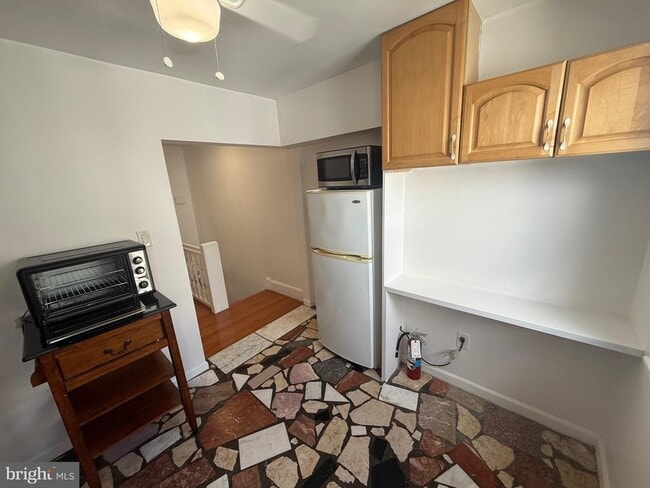 Building Photo - 1812 Passyunk Ave Unit 3 FL