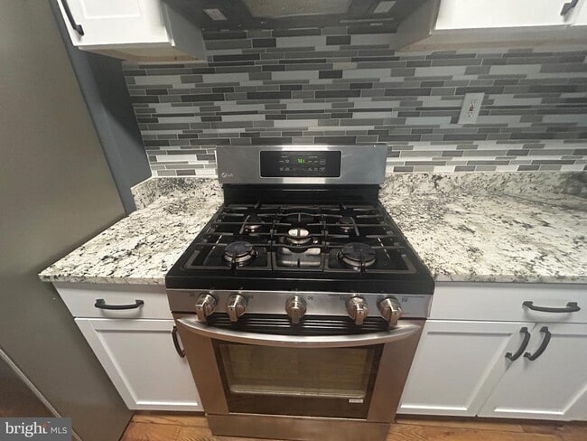 Photo - 1516 N Mount St