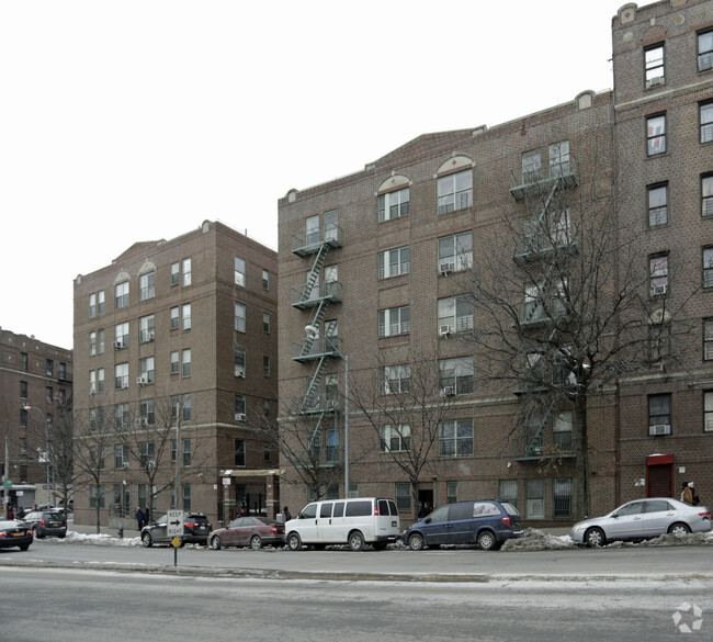 Photo - 2001 Dr Martin Luther King Jr Blvd Apartments