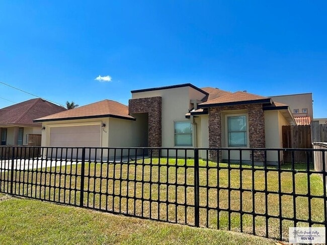 Photo - 216 Gilson Rd