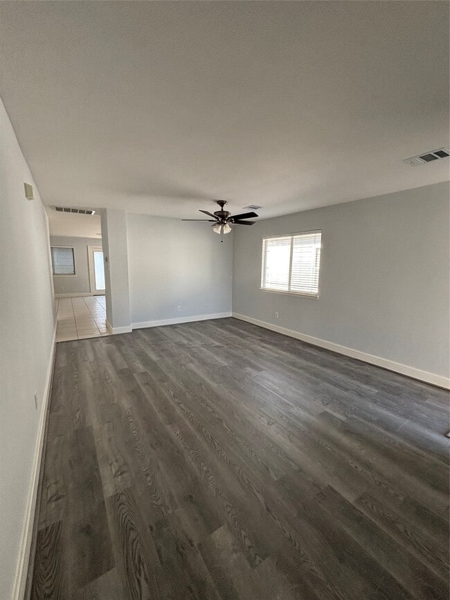 Photo - 11823 Longwood Garden Way