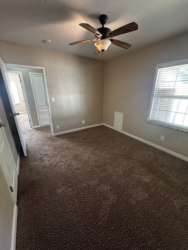 Photo - 1701 Belmont St