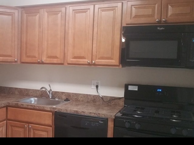 3_407749_2034417 - Oak Forest Apartments