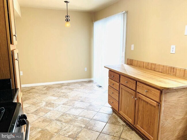 Photo - 14655 Forsythia Terrace