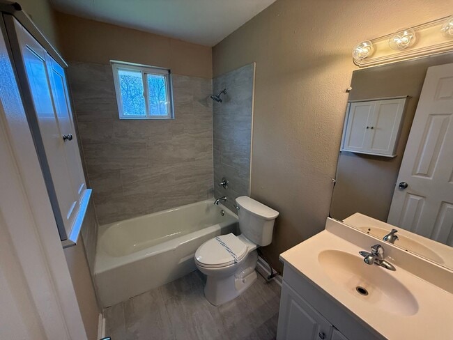 Photo - SS-114 Nelson St Unit 4@114 Nelson St