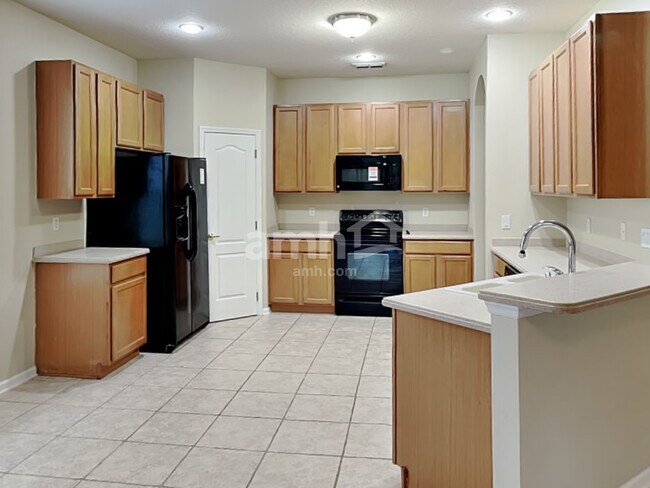 Photo - 461 Misty Oaks Run