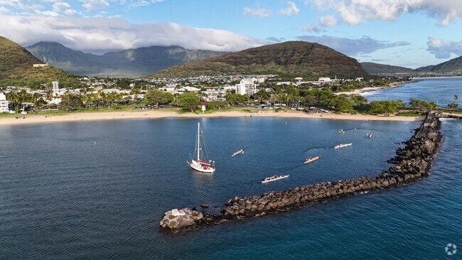Building Photo - 85-794 Lihue St Rental