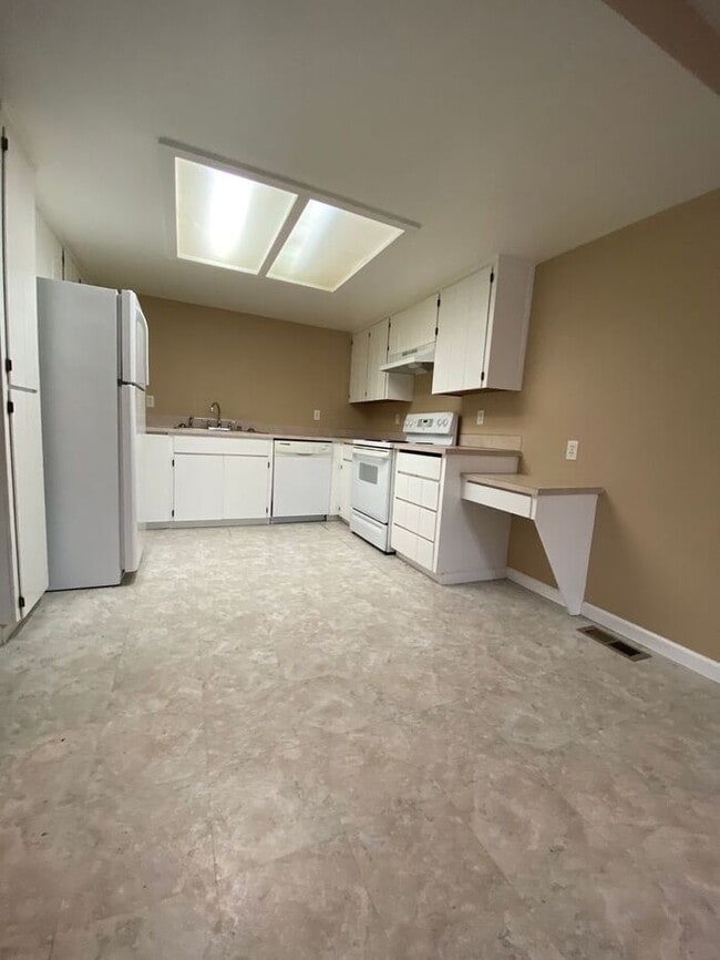 Photo - Wonderful 3 Bedroom Duplex in Puyallup!