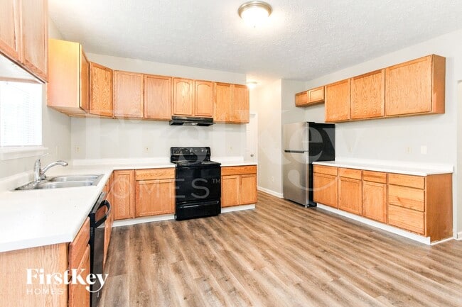 2377 Willowview Dr