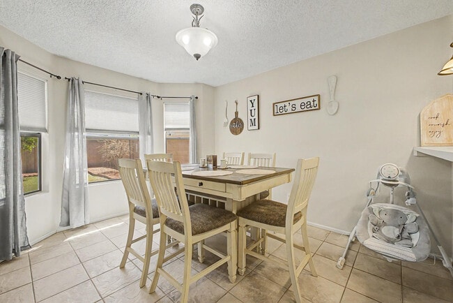 Photo - 761 E Rosemonte Dr
