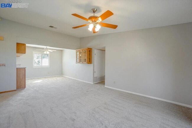 Photo - 2055 Sierra Rd Unit 111